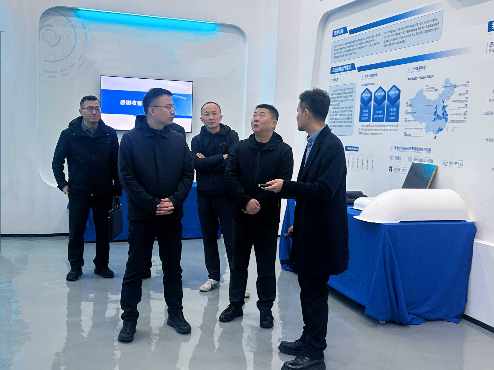 蜀山区领导莅临梦克斯航空，携手擘画产业发展新蓝图
